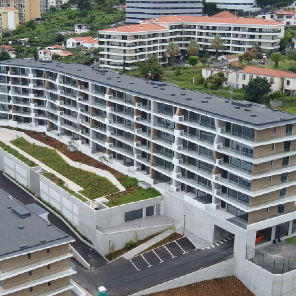 The Place: a condominium built by Tecnovia Madeira