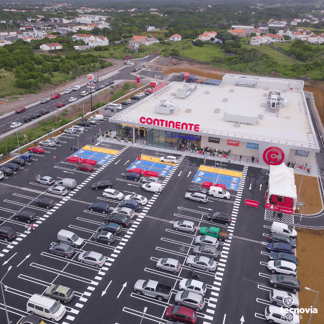 Tecnovia Açores completes refurbishment of Continente Modelo in Lagoa