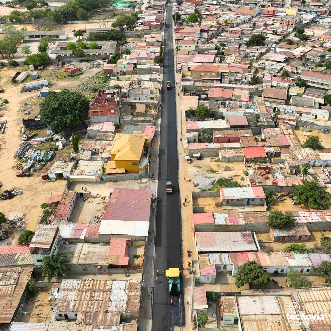 Tecnovia Angola Requalifica a Estrada de Ligação Calemba II