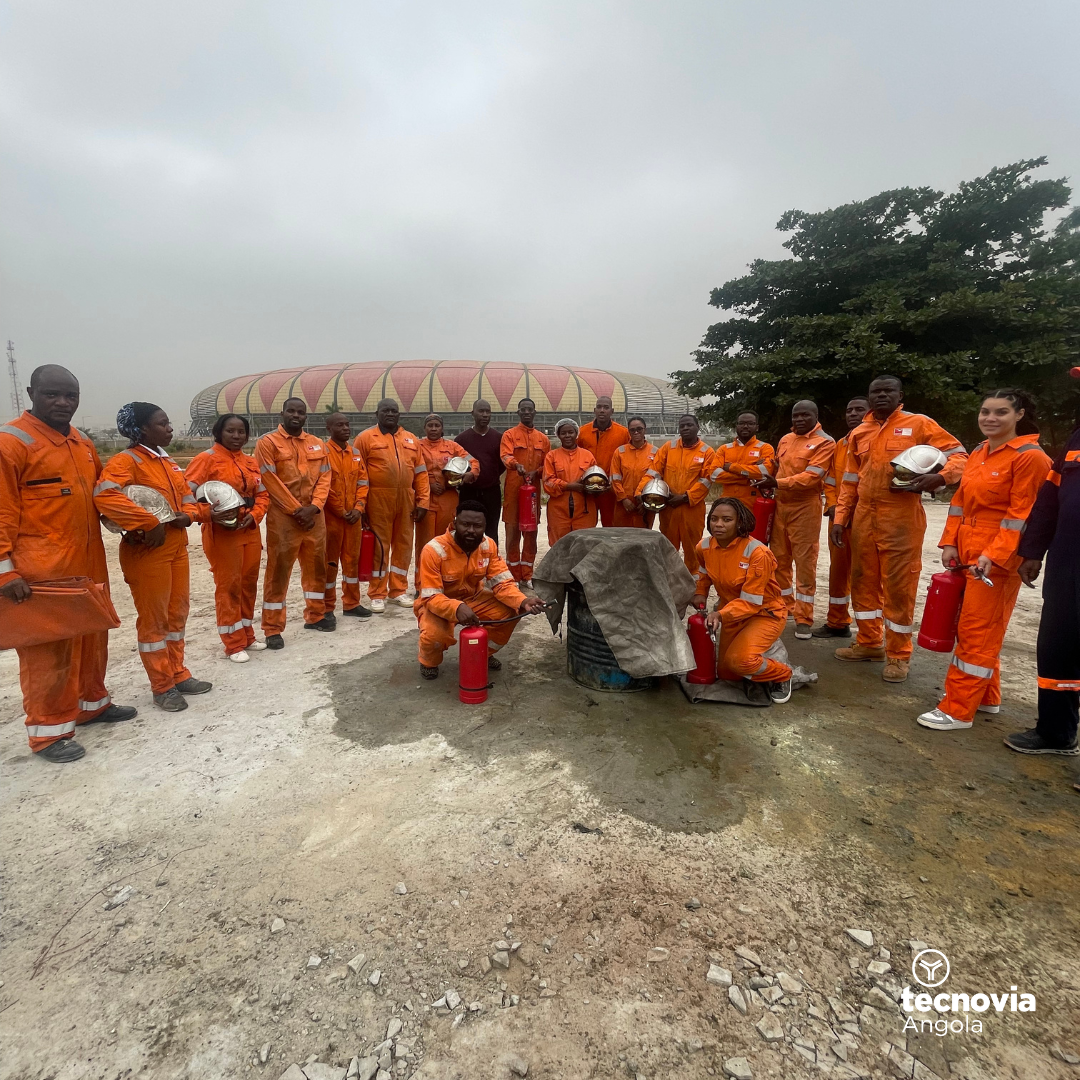 Tecnovia Angola realiza formação em segurança contra incêndios